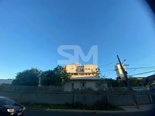 Casa 3 quartos e 2 banheiros, à venda, no bairro Passo dos Fortes em Chapecó