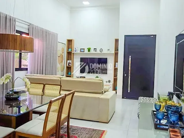 Casa com 175m² 3 quartos e 4 banheiros, à venda, no bairro Estância dos Ipês em Uberaba