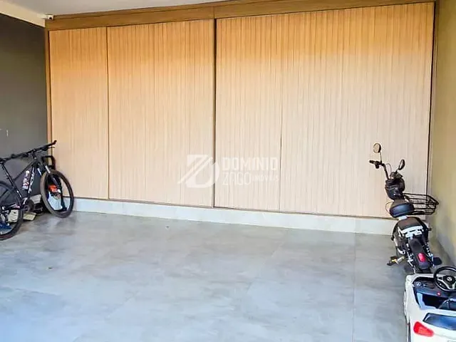 Casa com 175m² 3 quartos e 4 banheiros, à venda, no bairro Estância dos Ipês em Uberaba