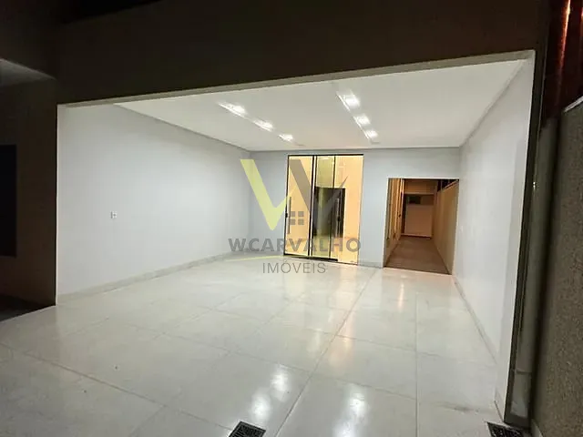 Casa com 200m² 3 quartos e 2 banheiros, à venda, no bairro Loteamento Residencial Verona em Anápolis