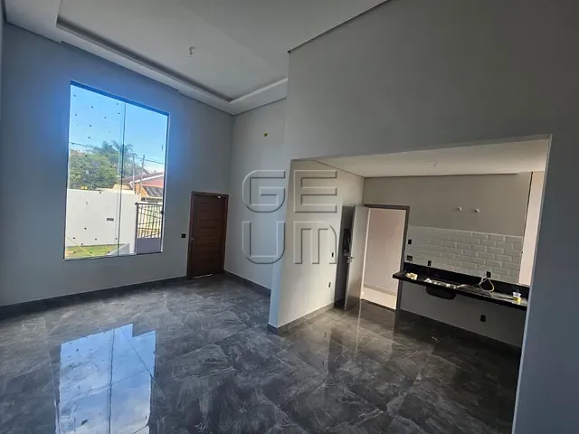 Casa com 202m² 3 quartos e 2 banheiros, à venda, no bairro Dom Pedro I em Londrina