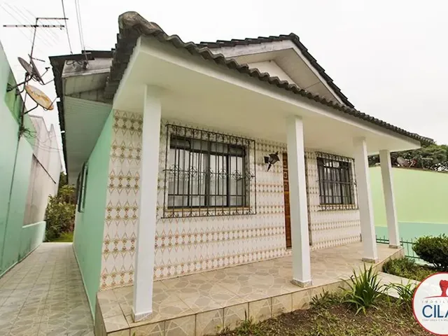 Casa 3 quartos e 1 banheiro, para alugar, no bairro Xaxim em Curitiba