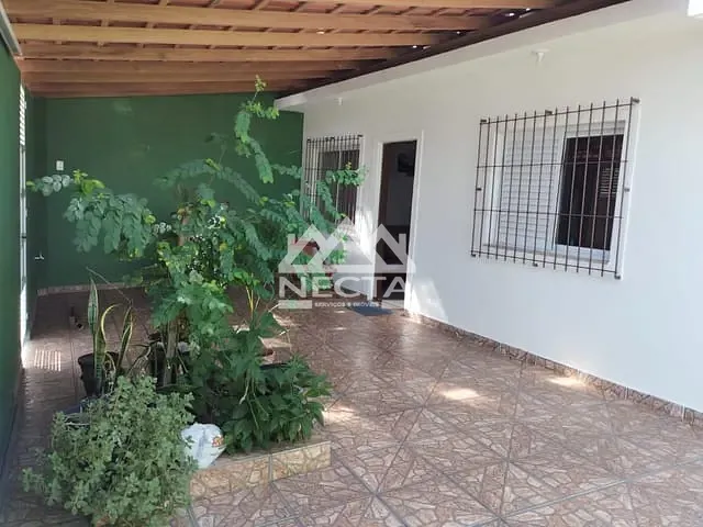 Casa com 200m² 3 quartos e 2 banheiros, à venda, no bairro Centro em Caraguatatuba