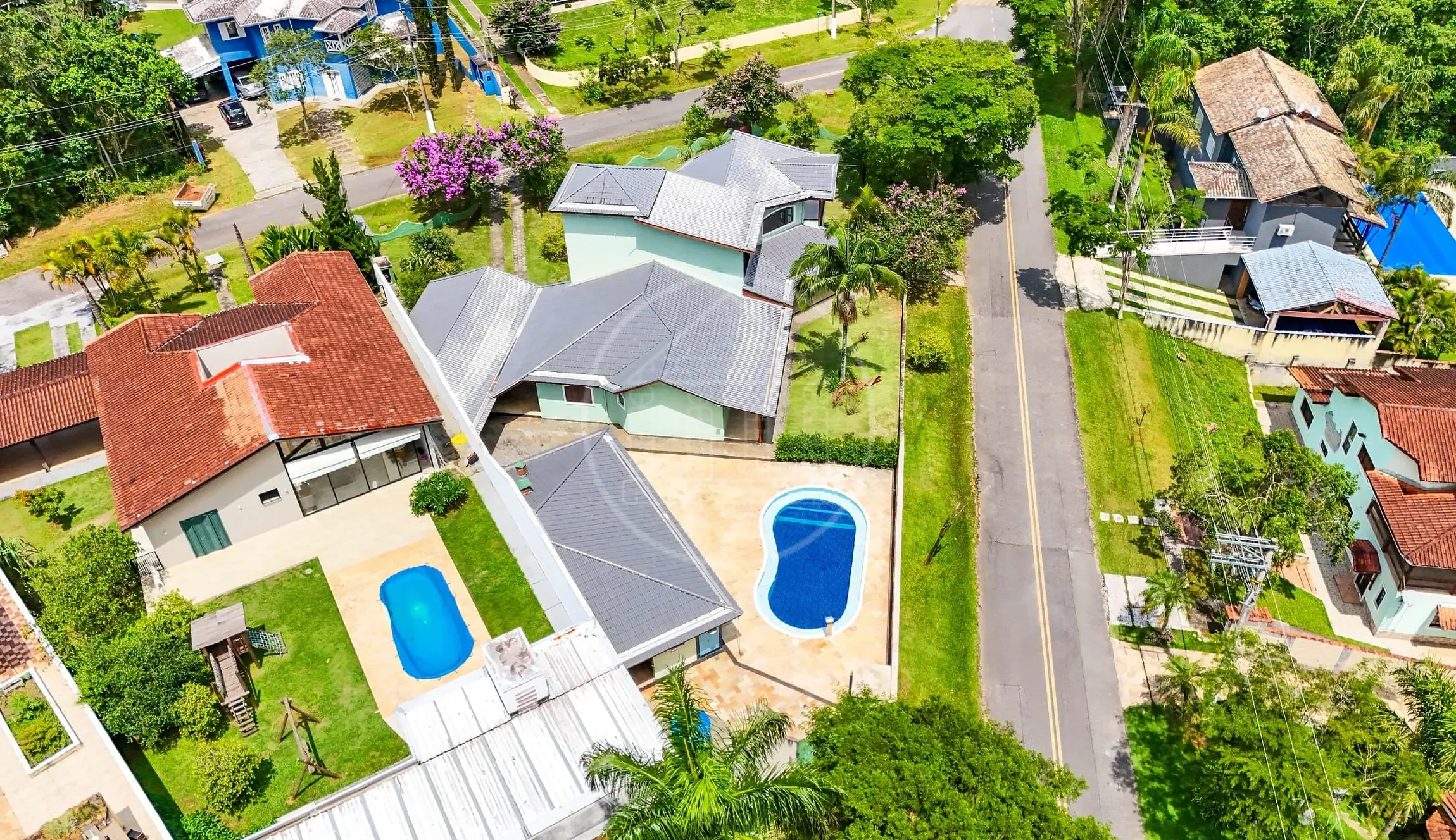Casa, 4 quartos, 300 m² - Foto 35