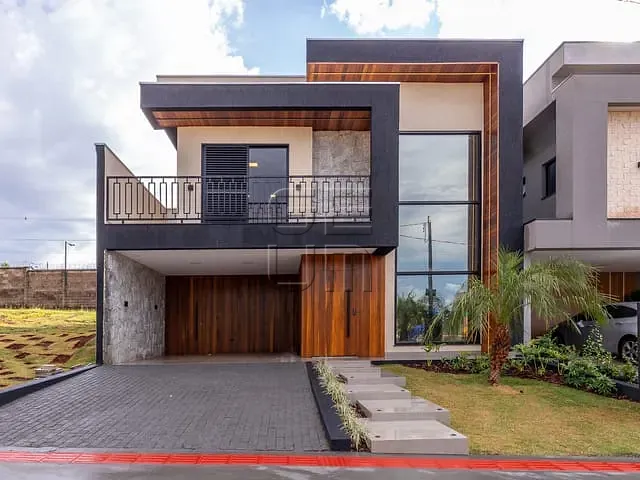 Casa com 250m² 4 quartos e 5 banheiros, à venda, no bairro Jardim Montecatini em Londrina