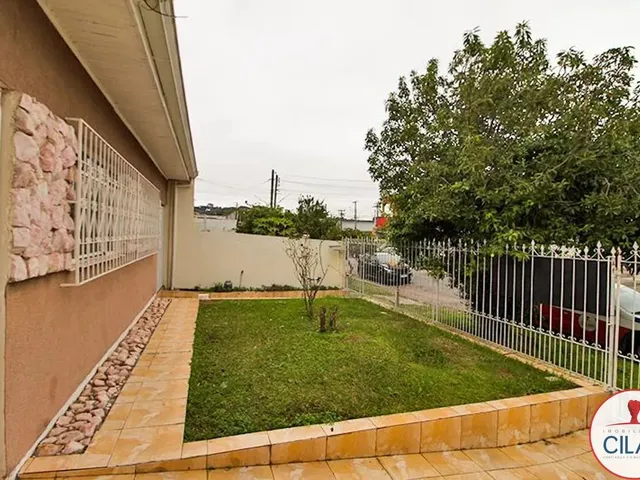 Casa 4 quartos e 1 banheiro, para alugar, no bairro Sítio Cercado em Curitiba