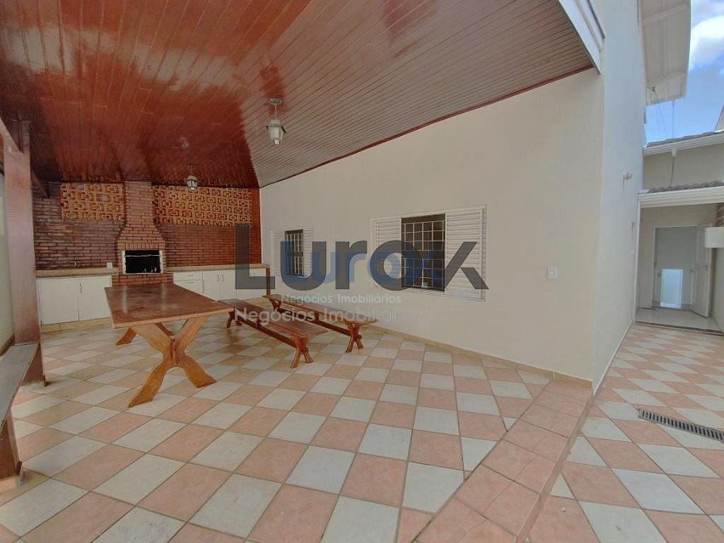 Casa, 3 quartos, 200 m² - Foto 14