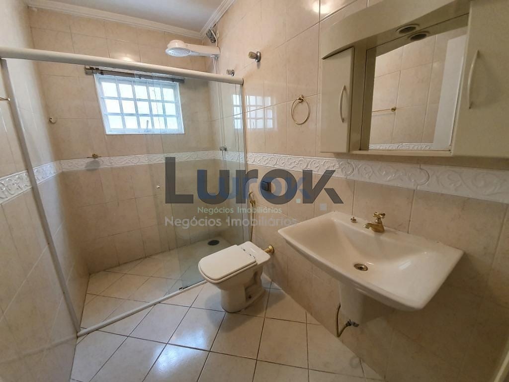 Casa, 3 quartos, 200 m² - Foto 13