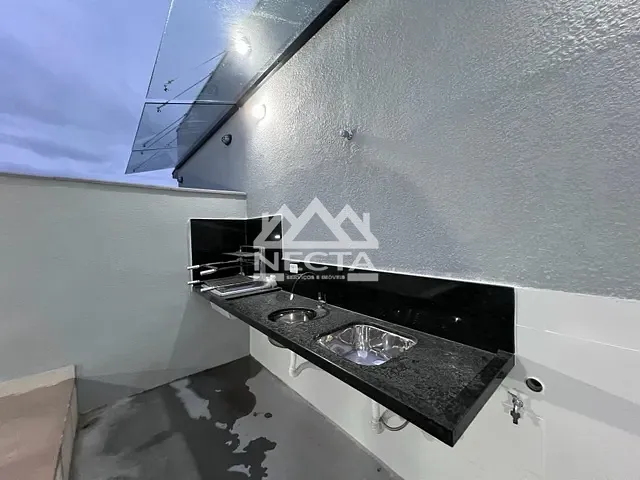 Casa com 150m² 3 quartos e 2 banheiros, à venda, no bairro Golfinhos em Caraguatatuba