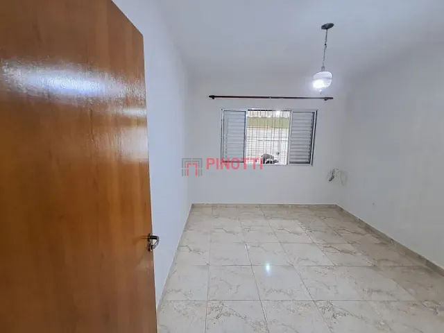 Casa 3 quartos e 1 banheiro, à venda, no bairro Parque São José em São Bernardo do Campo