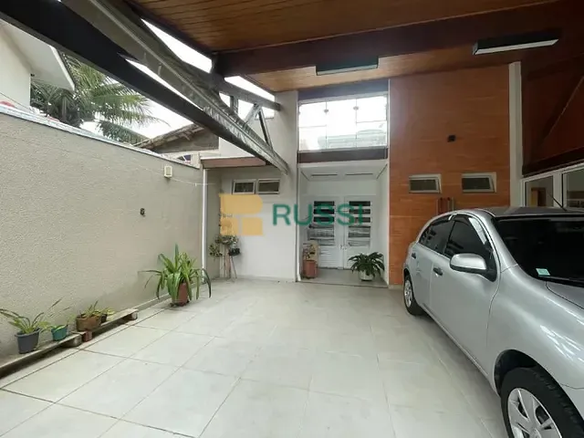 Casa 2 quartos e 2 banheiros, à venda, no bairro Jardim Esplanada em São José dos Campos