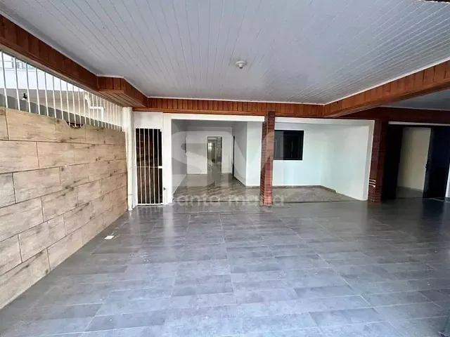 Casa com 200m² 3 quartos e 2 banheiros, à venda, no bairro Líder em Chapecó