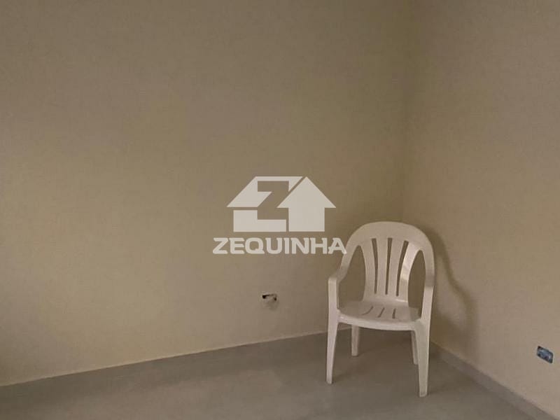 Casa para alugar com 1 quarto, 40m² - Foto 4