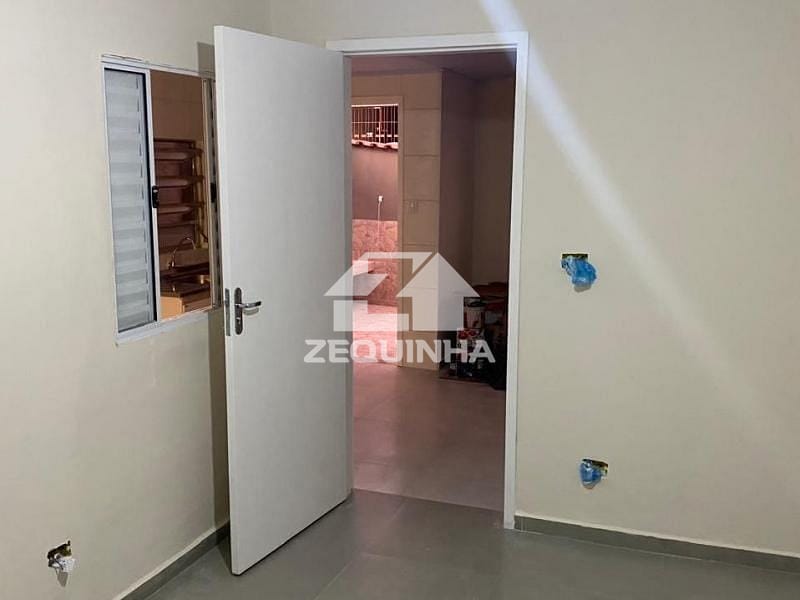 Casa para alugar com 1 quarto, 40m² - Foto 7
