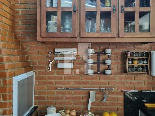 Casa com 200m² 3 quartos e 4 banheiros, à venda, no bairro Jardim Shangai em Jundiaí