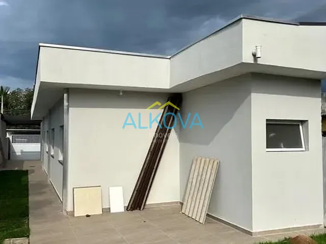 Casa com 210m² 3 quartos e 2 banheiros, à venda, no bairro Jardim das Gaivotas em Caraguatatuba