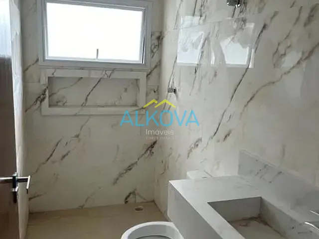 Casa com 210m² 3 quartos e 2 banheiros, à venda, no bairro Jardim das Gaivotas em Caraguatatuba