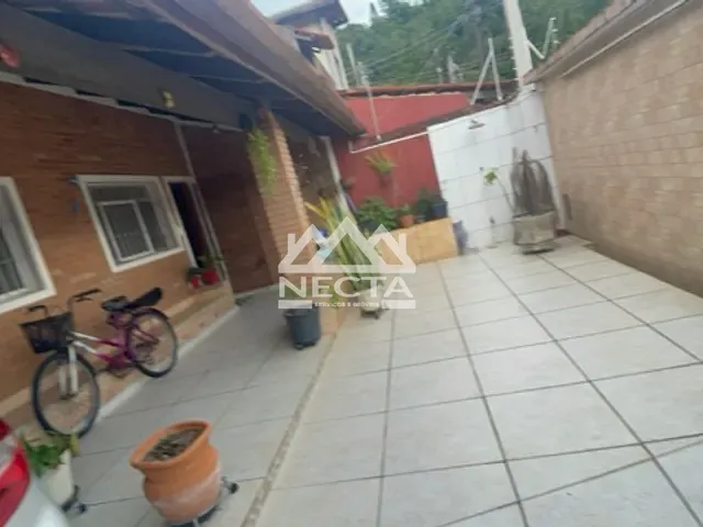 Casa 3 quartos e 3 banheiros, à venda, no bairro Caputera em Caraguatatuba
