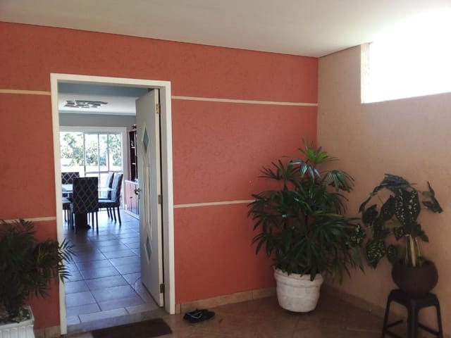 Casa com 330m² 3 quartos e 5 banheiros, à venda, no bairro Parque Nova Jandira em Jandira