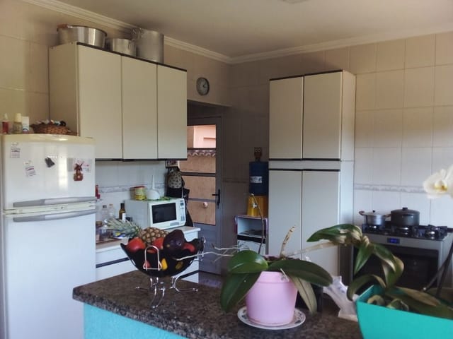Casa com 330m² 3 quartos e 5 banheiros, à venda, no bairro Parque Nova Jandira em Jandira