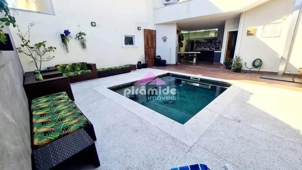 Casa, 4 quartos, 321 m² - Foto 1
