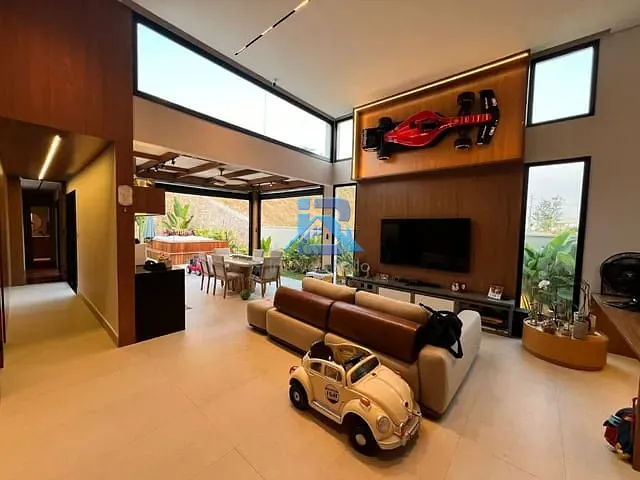 Casa com 407m² 3 quartos e 1 banheiro, à venda, no bairro Bairro Itapema em Itatiba