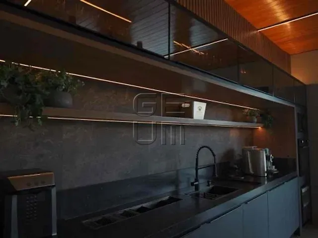 Casa com 1600m² 4 quartos e 3 banheiros, à venda, no bairro Condominio Porto das Aguas em Porecatu