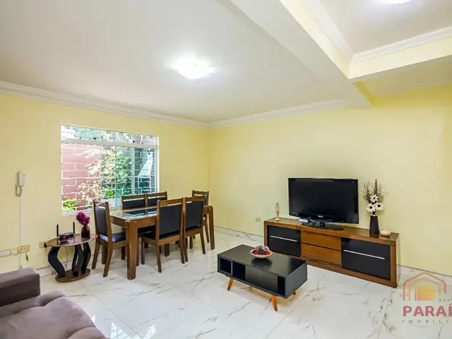 Casa com 200m² 2 quartos e 1 banheiro, para alugar, no bairro Vista Alegre em Curitiba