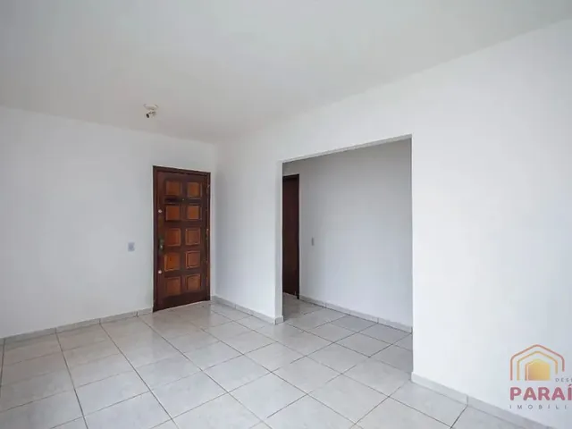 Casa com 200m² 2 quartos e 1 banheiro, para alugar, no bairro Vista Alegre em Curitiba