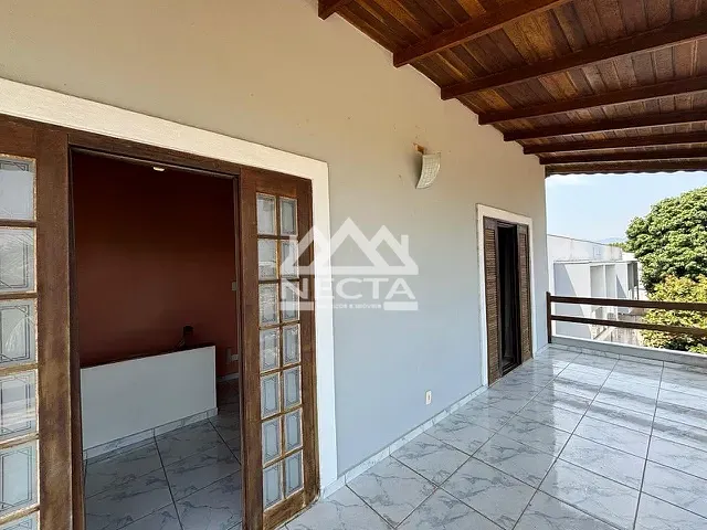 Casa com 182m² 3 quartos e 3 banheiros, à venda, no bairro Pontal de Santa Marina em Caraguatatuba