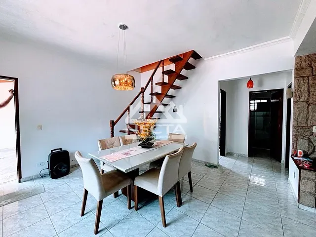 Casa com 182m² 3 quartos e 3 banheiros, à venda, no bairro Pontal de Santa Marina em Caraguatatuba