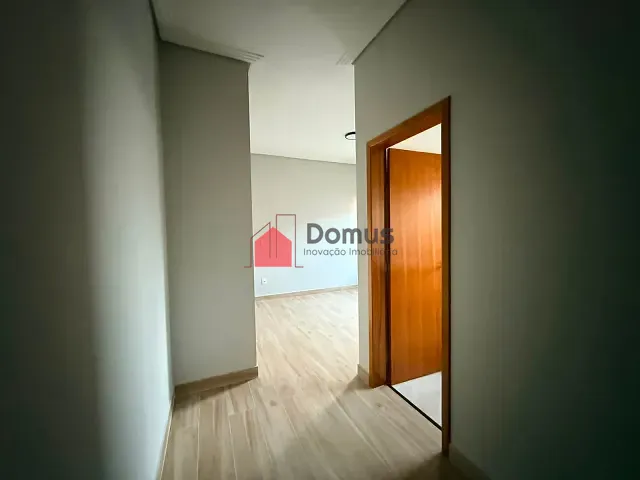 Casa com 264m² 3 quartos e 4 banheiros, à venda, no bairro Parque das Nações em Pindamonhangaba