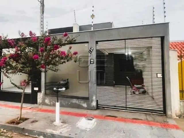 Casa 3 quartos e 2 banheiros, à venda, no bairro Indusville em Londrina