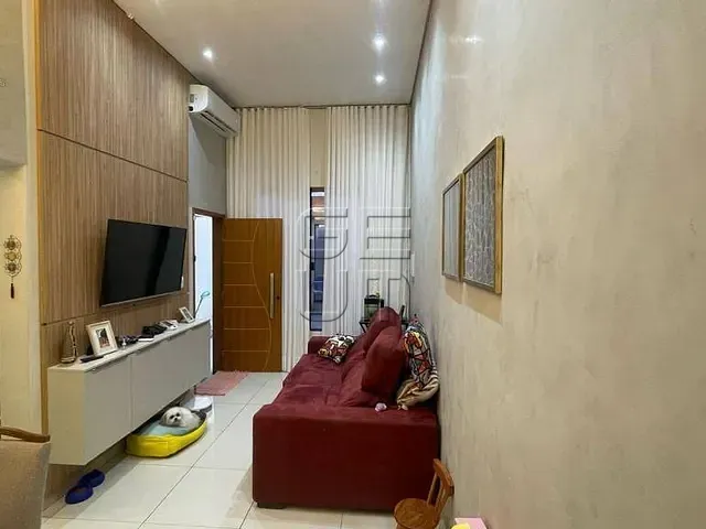 Casa 3 quartos e 2 banheiros, à venda, no bairro Indusville em Londrina