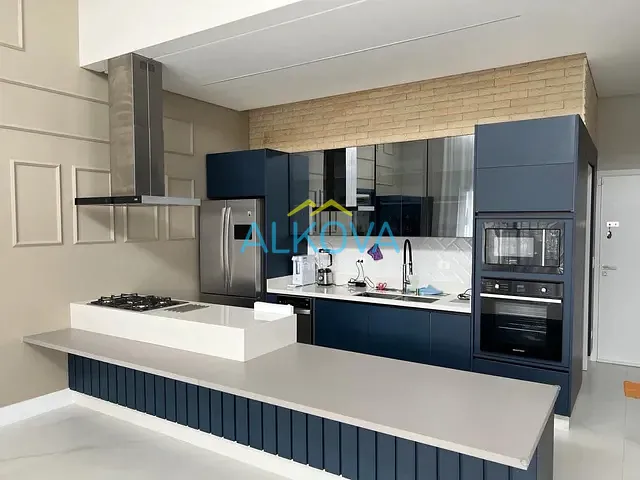 Casa com 375m² 4 quartos e 6 banheiros, à venda, no bairro Condomínio Residencial Monte Carlo em São José dos Campos