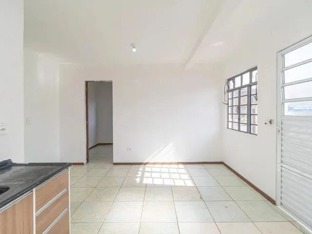 Casa 3 quartos e 1 banheiro, para alugar, no bairro Cidade Industrial de Curitiba em Curitiba
