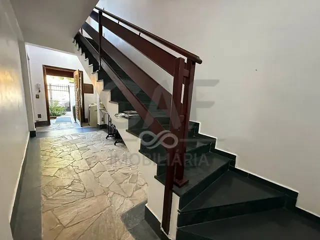 Casa com 311m² 4 quartos e 3 banheiros, para alugar, no bairro Jardim São João em Jaguariúna