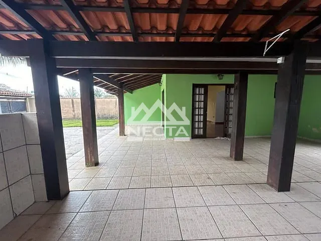 Casa com 346m² 3 quartos e 2 banheiros, à venda, no bairro Jardim Califórnia em Caraguatatuba