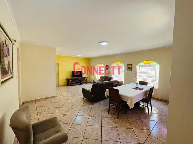 Casa com 297m² 3 quartos e 3 banheiros, à venda, no bairro Parque dos Bandeirantes em Ribeirão Preto