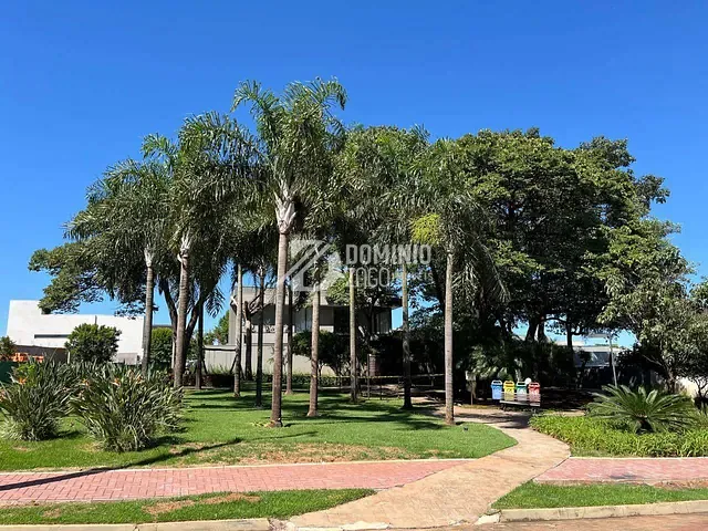 Casa 3 quartos e 4 banheiros, à venda, no bairro Estância dos Ipês em Uberaba