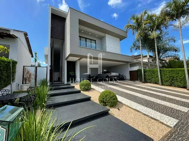 Casa com 432m² 3 quartos e 4 banheiros, à venda, no bairro Jardins Madri em Goiânia