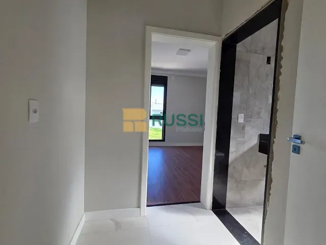 Casa com 250m² 4 quartos e 4 banheiros, à venda, no bairro Parque Nova Esperança em São José dos Campos