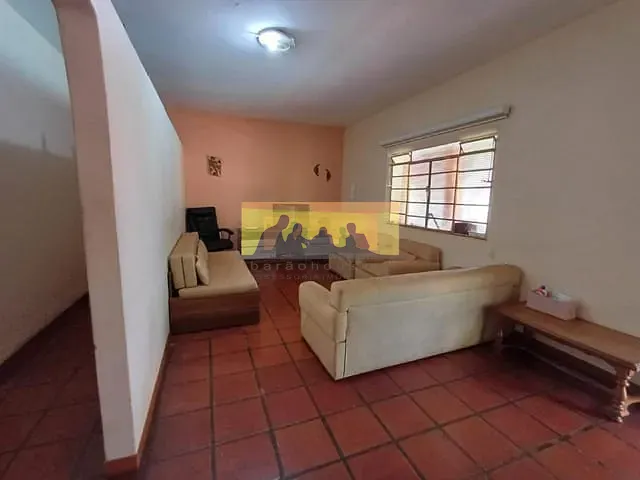 Casa com 1027m² 3 quartos e 2 banheiros, à venda, no bairro Vila Hollândia em Campinas