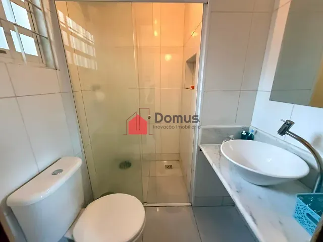 Casa 2 quartos e 3 banheiros, à venda, no bairro Jardim Cristina em Pindamonhangaba