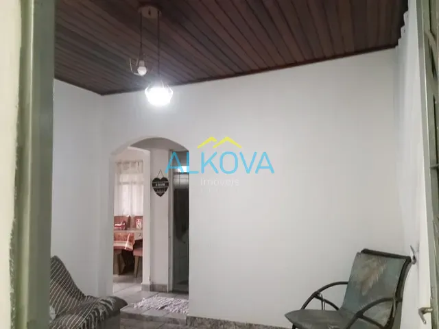 Casa com 310m² 6 quartos e 2 banheiros, à venda, no bairro Vila Nair em São José dos Campos