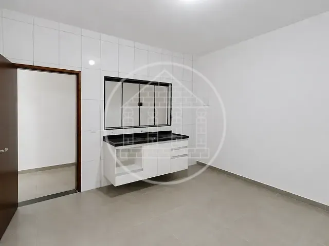 Casa com 250m² 1 quarto e 1 banheiro, para alugar, no bairro Jardim Iporanga em São Paulo