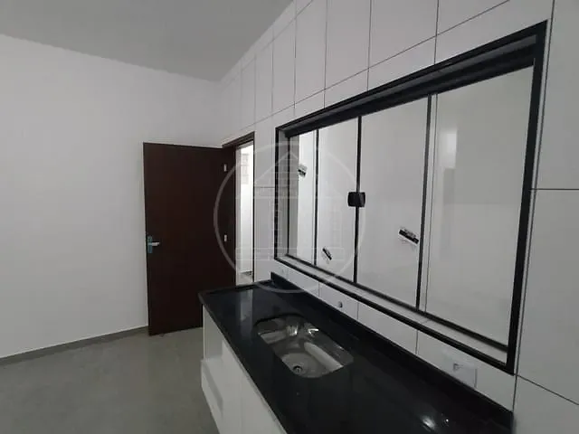Casa com 250m² 1 quarto e 1 banheiro, para alugar, no bairro Jardim Iporanga em São Paulo