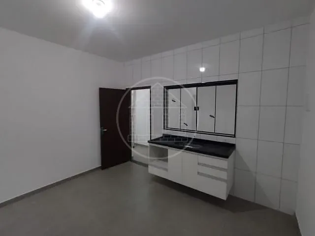 Casa com 250m² 1 quarto e 1 banheiro, para alugar, no bairro Jardim Iporanga em São Paulo