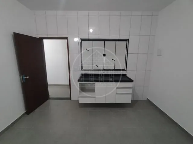 Casa com 250m² 1 quarto e 1 banheiro, para alugar, no bairro Jardim Iporanga em São Paulo