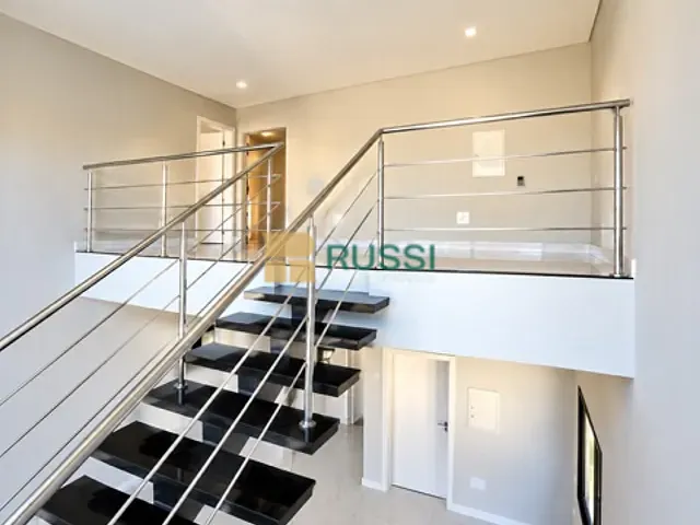 Casa 3 quartos e 4 banheiros, à venda, no bairro Loteamento Floresta em São José dos Campos